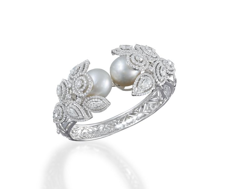 Elegance can never go out of style! #ring #Gehna #Jewellery #Jewelry...