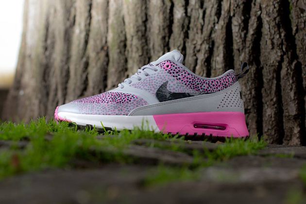 Nike WMNS Air Max Thea Print   Wolf Grey /  Anthracite   Red Volt   White...