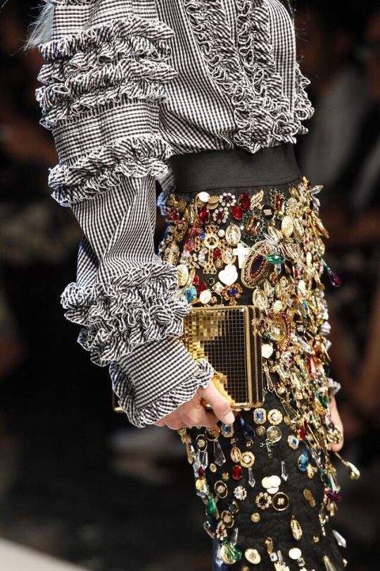 Dolce & Gabbana Fashion Show Details...