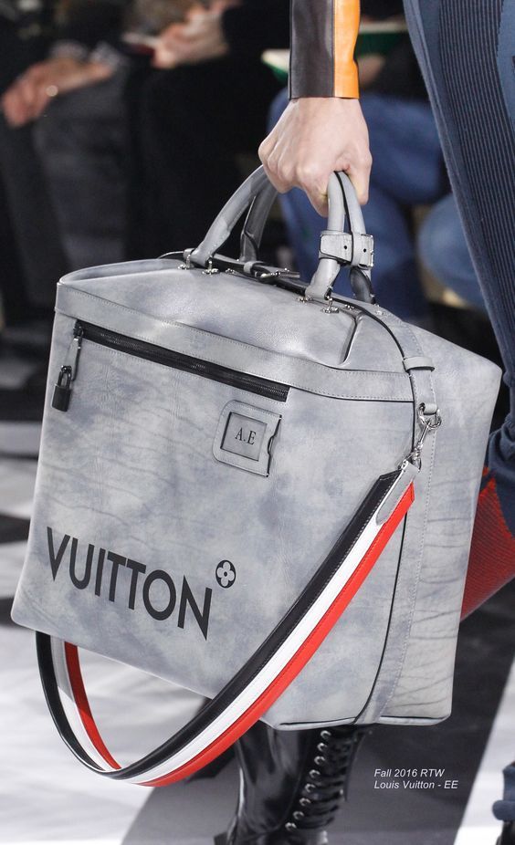 Louis Vuitton  Fashion Show Details