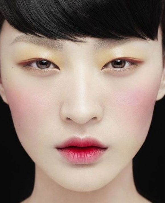 Gradient Lips | | How To Look Like Korean by Makeup Tutorials at makeuptutorials...