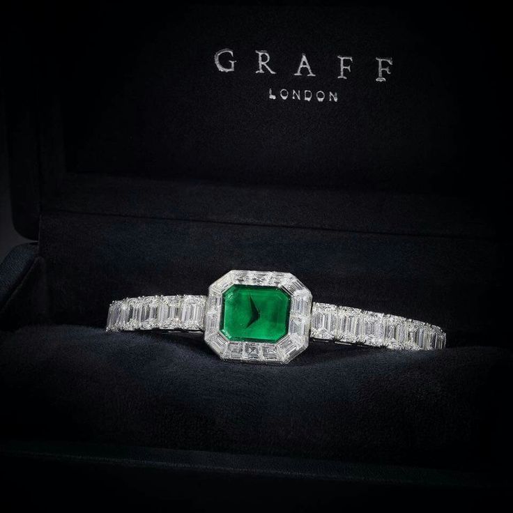 Time is revealed through the mesmerising green hues of an exceptionally rare 3.9...
