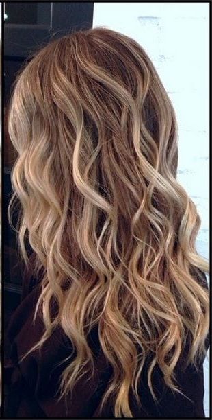 Girls with wavy hair from nature are blessed unless they don't ruined this i...