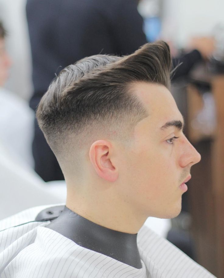 Fashionable Men's Haircuts. : Regular Receding hairline 