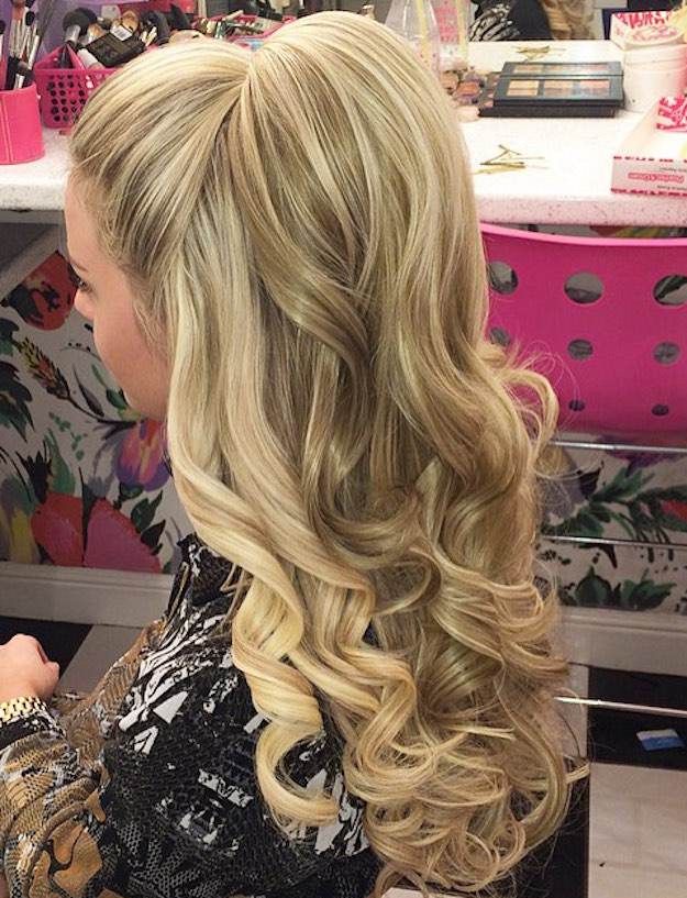 Half-Up Bump | 12 Curly Homecoming Hairstyles You Can Show Off...