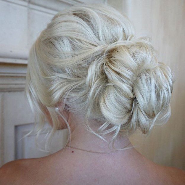 Romantic Updo | 24 Perfect Prom Hairstyles | Makeup Tutorials Guide...