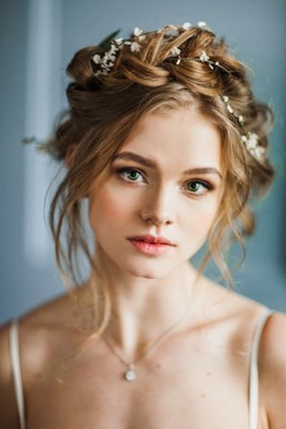 Spring Wreath Hairstyle | 9 Braided Hairstyles For Spring, check it out at makeu...