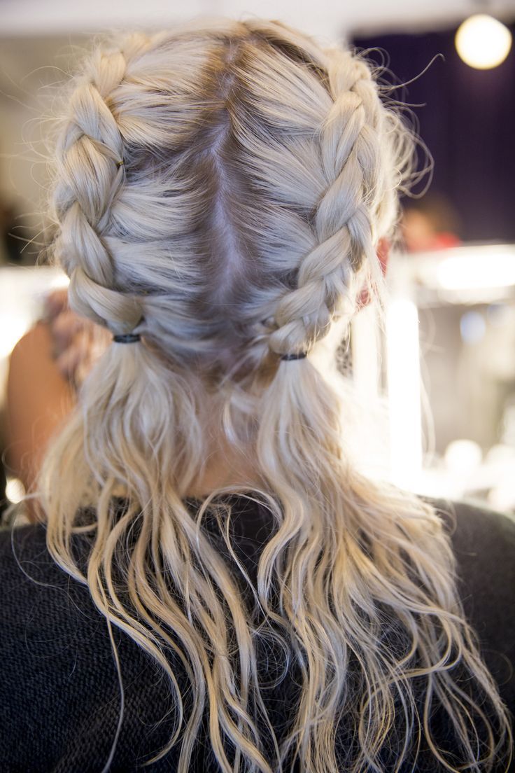 Coachella hairdo and hairstyle. Giles Spring | LOVE these braids. Would be great...