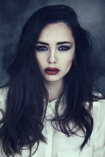 Dark red lips, dark eyes and messy beautiful long hair. Style inspiration....