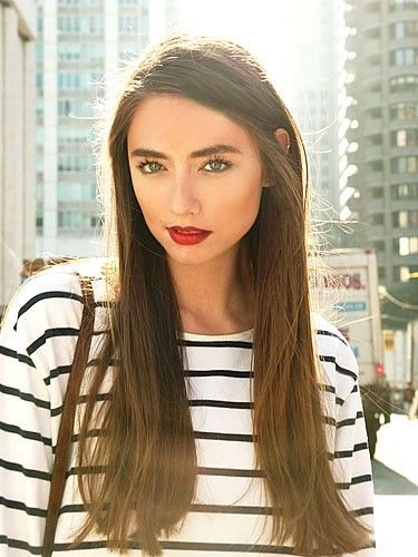 Love the make-up! Brown long hair. Day makeup. Striped tee. Red lips. Straight h...