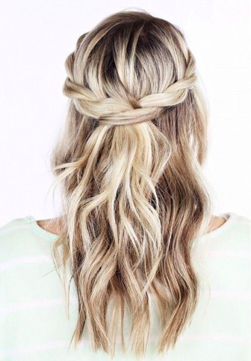 Super cute hairdo for both everyday and goint out