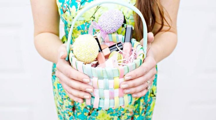 Do you need help with easter basket ideas? We got the cutest spring makeup and s...