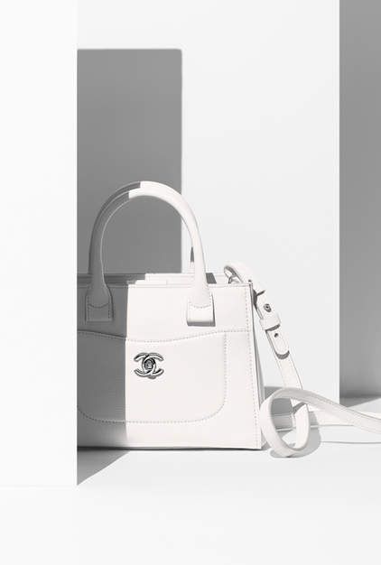 Chanel Handbags Collection & More Luxury Details...