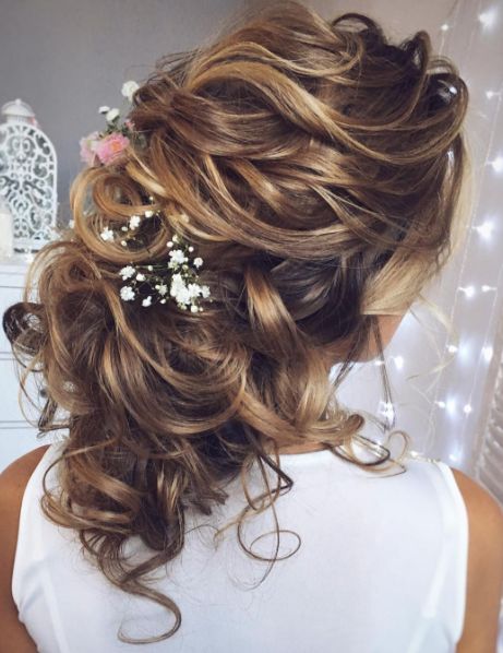 Featured Hairstyle: tonyastylist (Tonya Pushkareva); Wedding hairstyle idea.