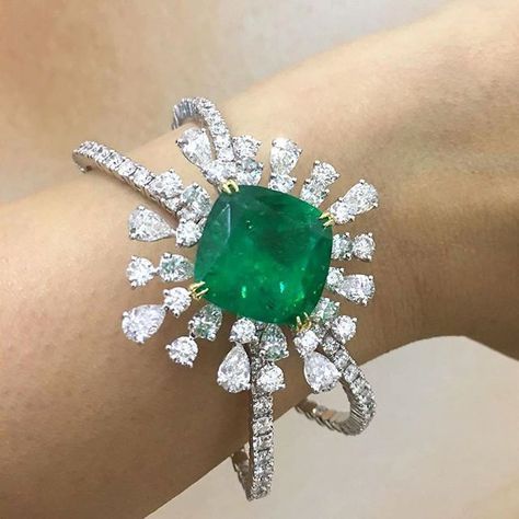 Best Diamond Bracelets  : Bracelet by @crivelliofficial (via ChampagneGem...