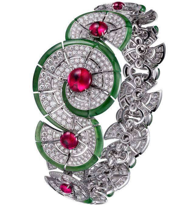 VOGUE Cartier Royal, Bracelet in white gold with diamonds, rubies and jade
