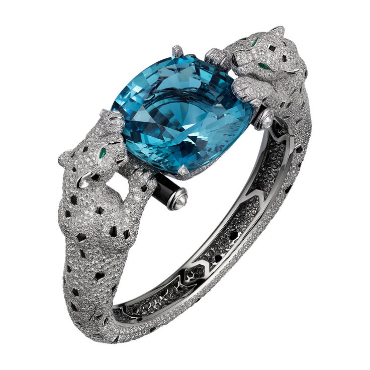 High Jewelry bracelet Bracelet - platinum, one 65.93-carat cushion-shaped aquama...