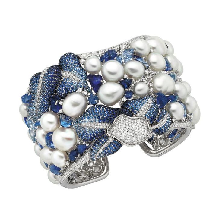 rubies.work/... Autore Vanda white pearl cuff with diamonds and sapphires