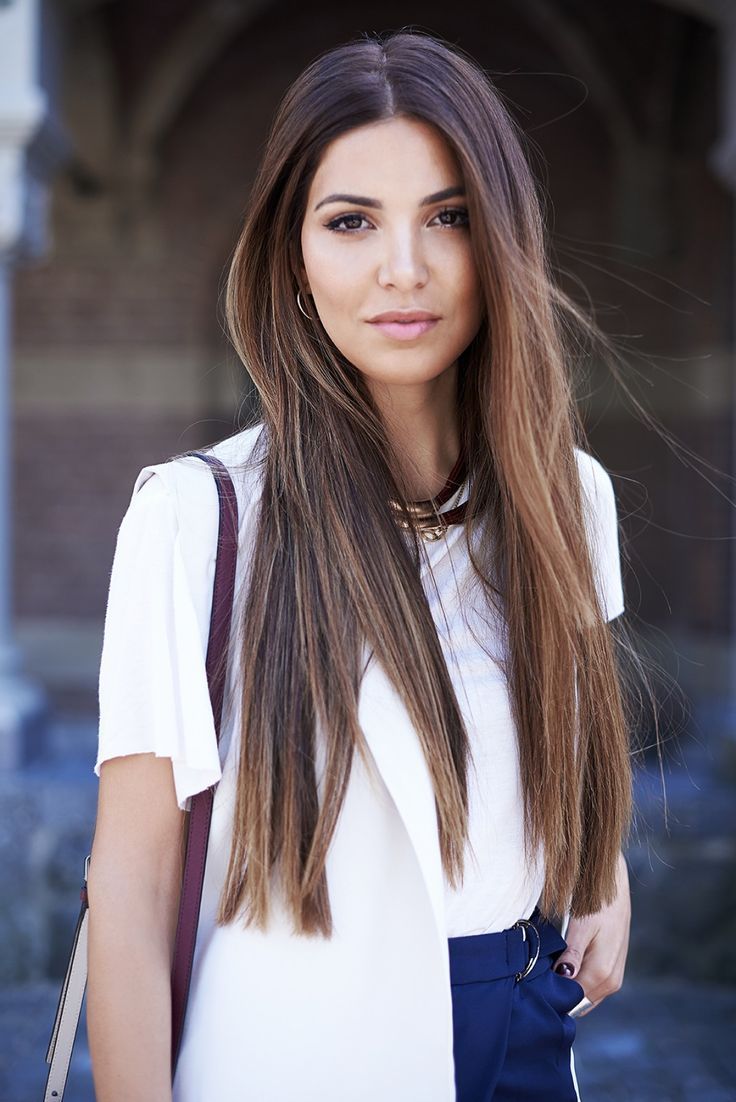 long straigth hair. Formal style for women. Beauty trends.