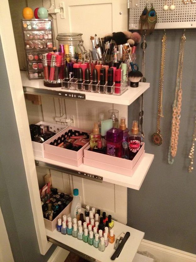 16. Sliding Panel | 17 Makeup Storage Ideas You’ll Surely Love | Creative and ...
