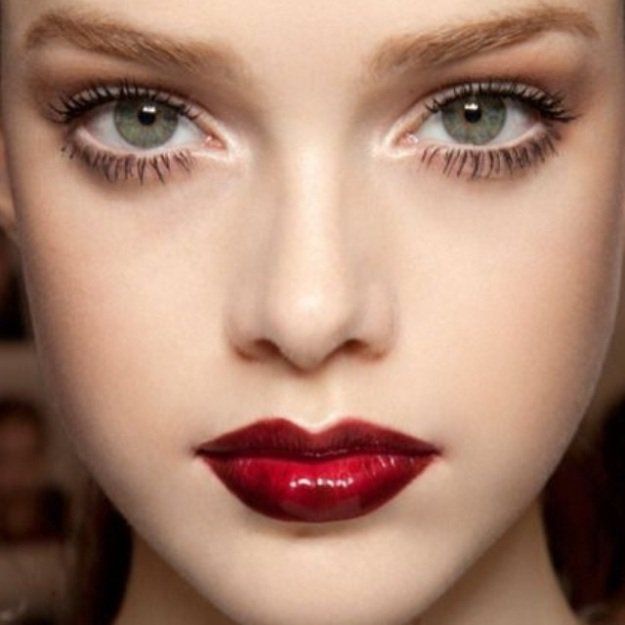 Date Night Looks: Big Eyelashes | 7 Eyeshadow Date Night Looks Perfect for Your ...