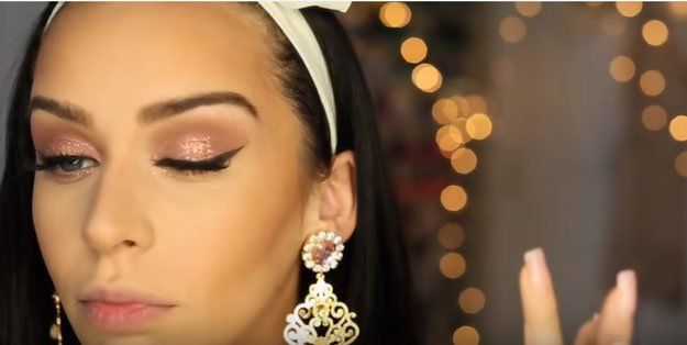 Glitter Eyeshadow Ideas For The Holidays, check it out at makeuptutorials.c......