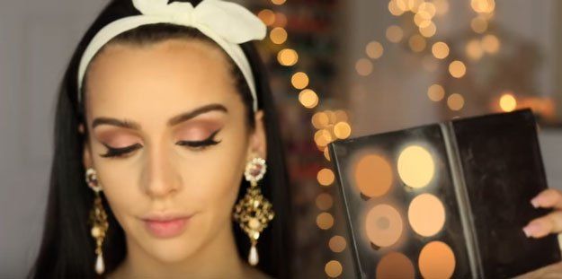 How To Use Anastasia's Contour Kit, check it out at makeuptutorials.c......