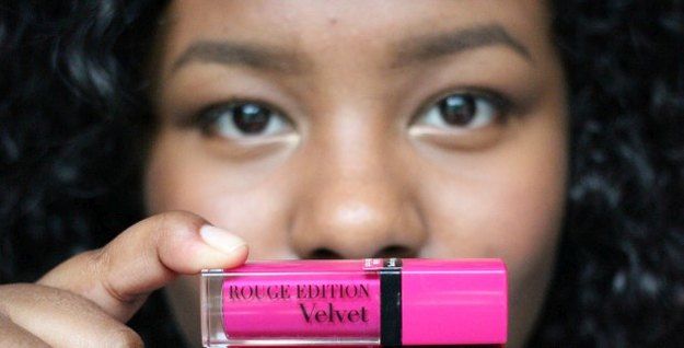 Lipstick Shades for Dark Skin: Vivid Pink | 7 Perfect Lipstick Shades for Dark S...