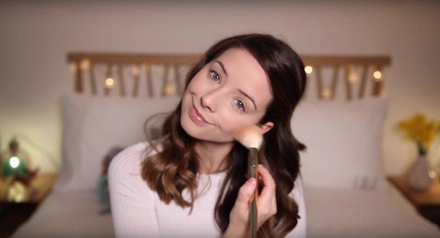 Step 3: Dust on Setting Powder | Valentine's Day Makeup Tutorial Using Drugs...