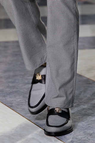 Cheryl-Ann Steyn 3D: Men's Shoes  Plain, simple, fabulous and easy shoes are...