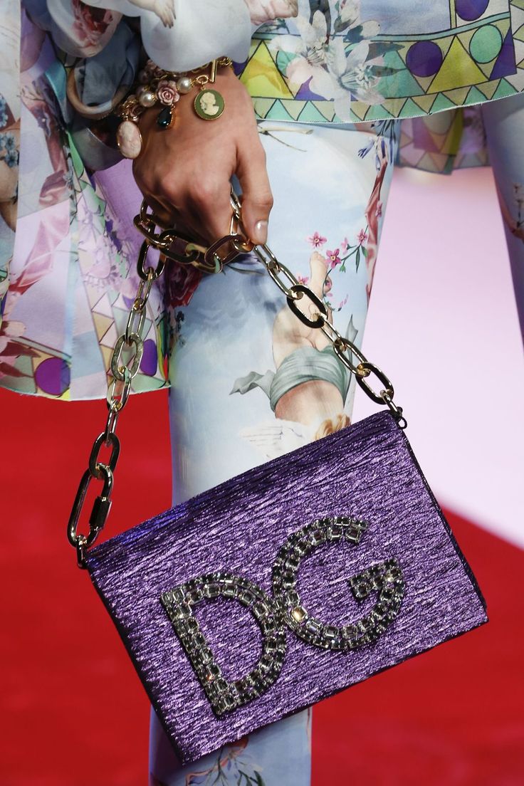 Dolce & Gabbana Spring 2018 Ready-to-wear Fashion Details...