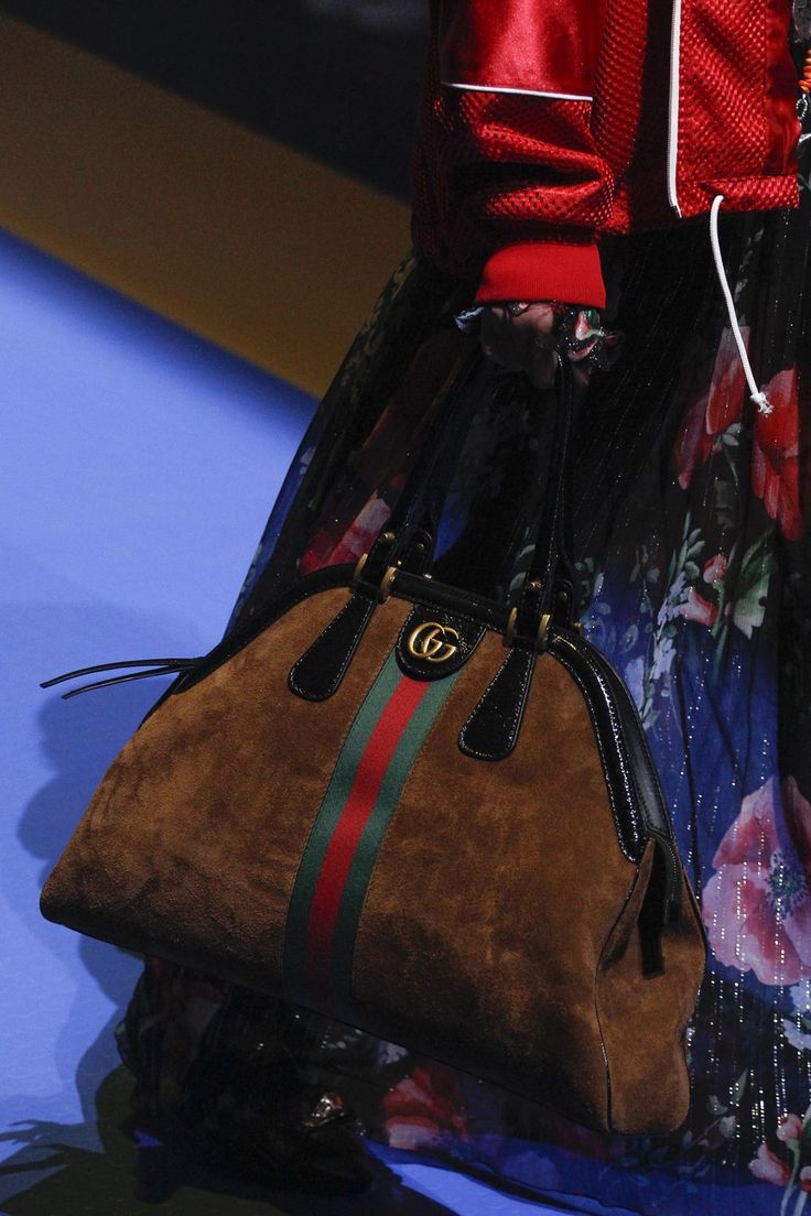 Gucci  Spring 2018 Ready-to-wear Fashion Details...