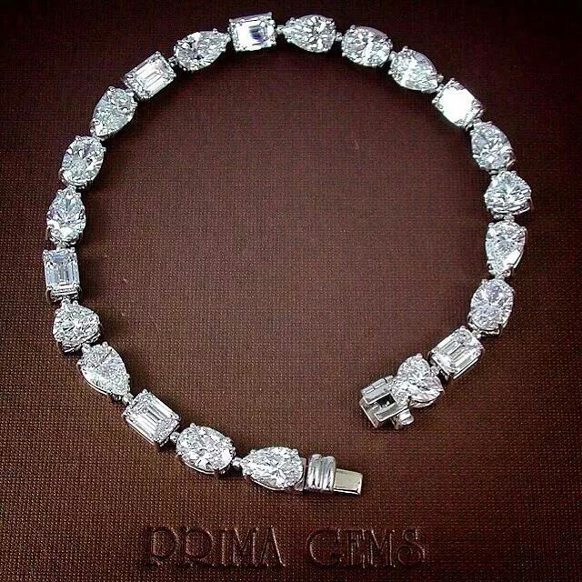 Mix Shape Diamonds Bracelet ( All D Color / VVS-VS / GIA ) size 0.51- 0.55 Ct. T...