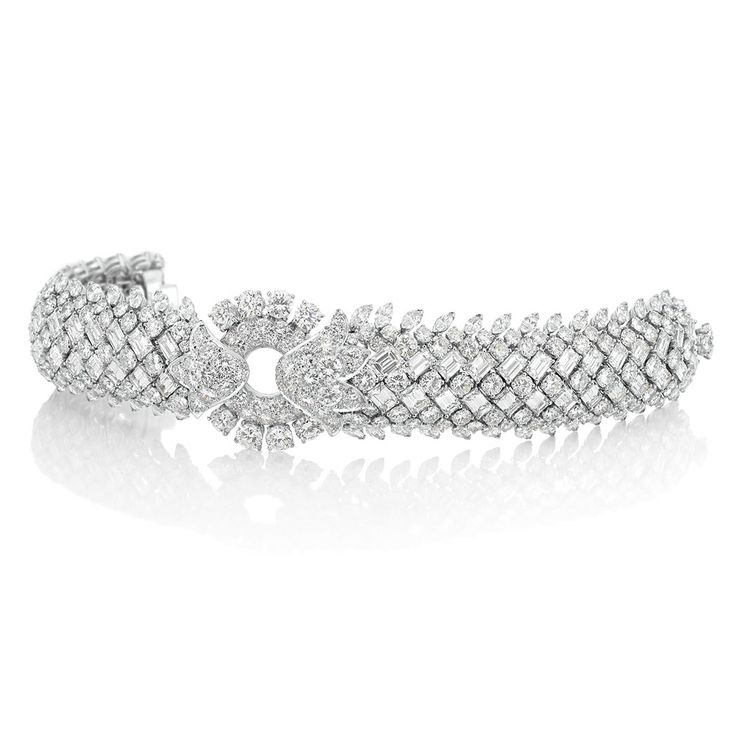 This bracelet is a little bit Art Deco but, something about it makes me look twi...