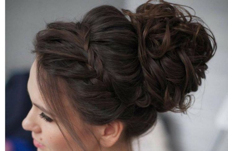 Every queen needs a set of gorgeous curly homecoming hairstyles to choose from f...