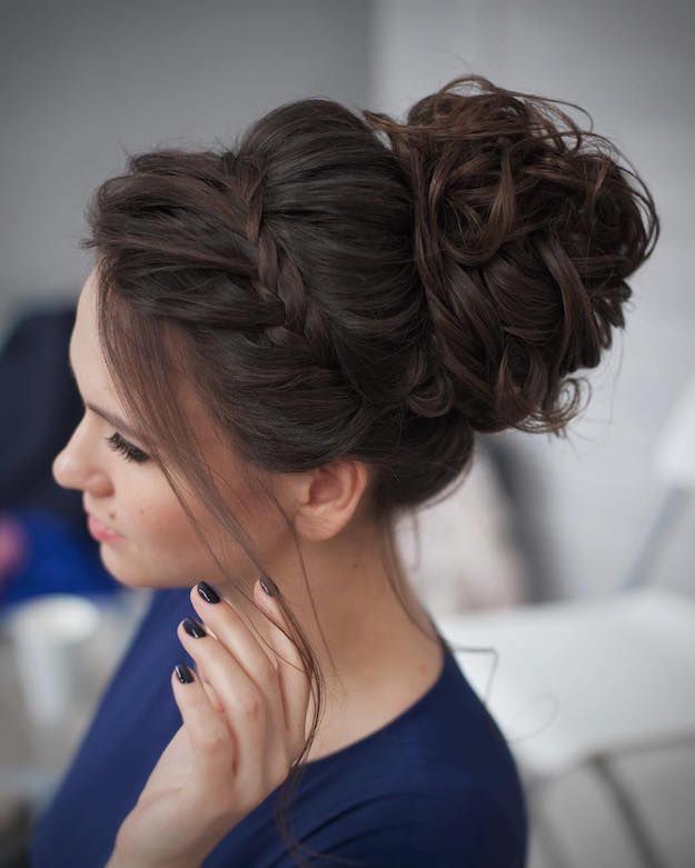 Messy Bun With Accent Braid | 12 Curly Homecoming Hairstyles You Can Show Off...
