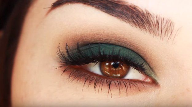 2. Green Eyeshadow - Gorgeous Green Eyeshadow Tutorial for Beginners | Makeup Tu...