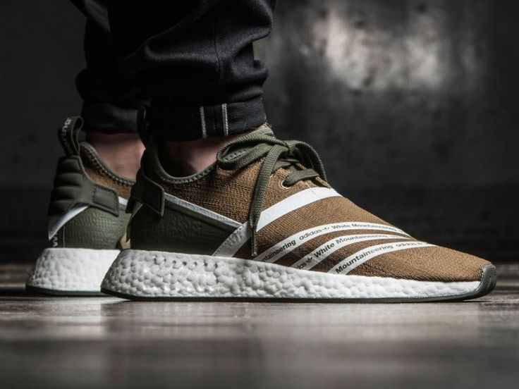 adidas x White Mountaineering NMD R2 PK (olive / weiß)