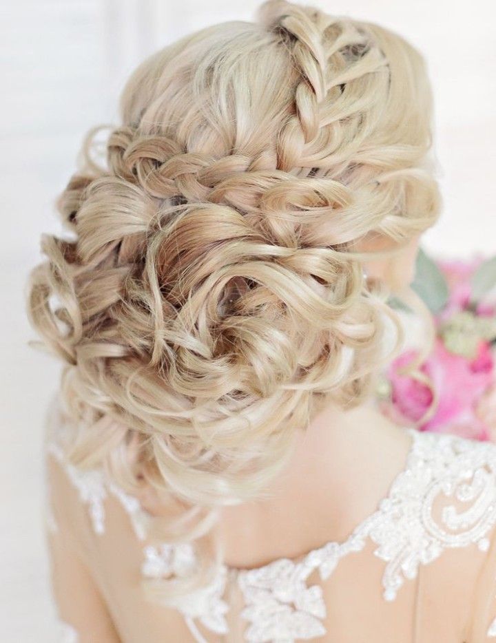 Featured Hairstyle: Websalon Wedding - Anna Komarova; Featured Photo: Liliya Fad...