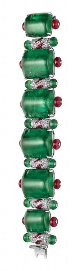 From the Diva Collection, Bulgari, amazing emeralds, this reminds m of the tutti...