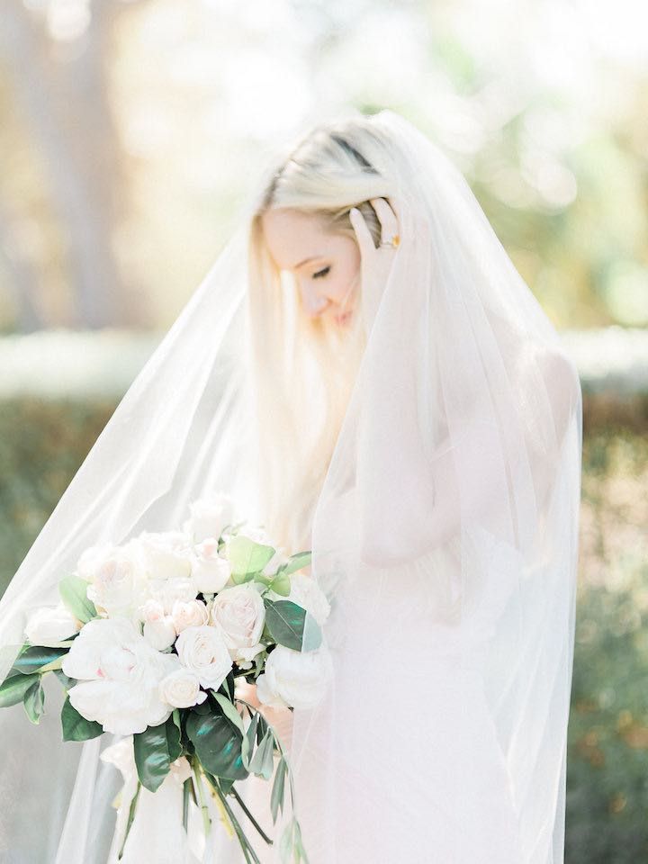 Wedding Veil Inspiration - Photo: Ether & Smith