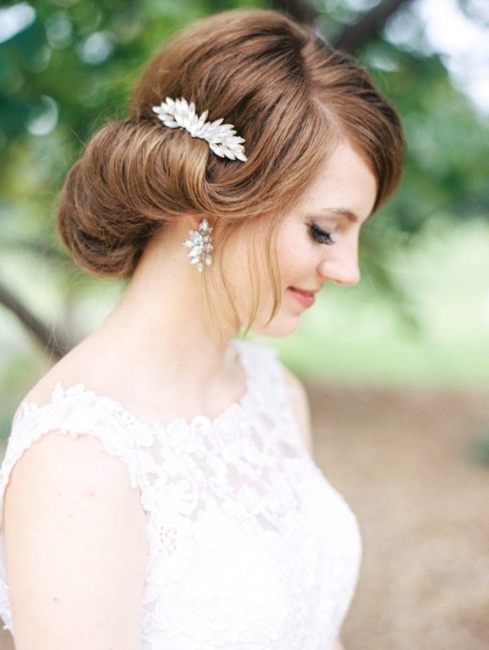 wedding hairstyles | Tulle & Chantilly Wedding Blog