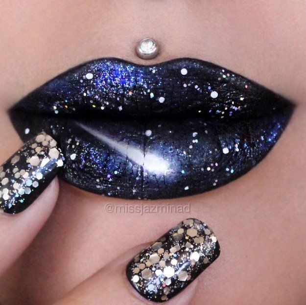 Lips and Nails Galaxy Makeup Idea | Creative DIY Makeup Ideas You Can Try for yo...