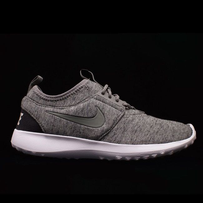 Nike Juvenate Tech Fleece: Grey