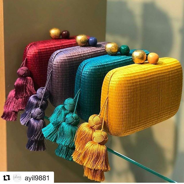 How gorgeous are these clutches? Colours, tassels!       Who could decide to hav...