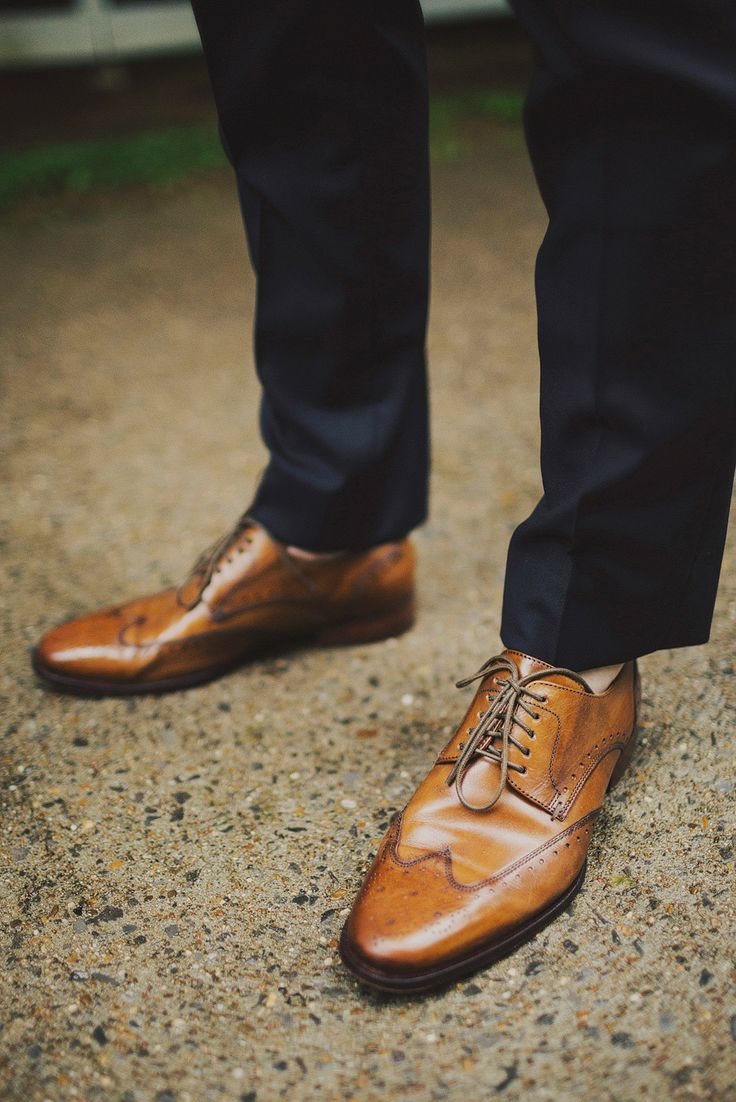10 Ways to Style Your Groom (and his men) Vintage - Brogues