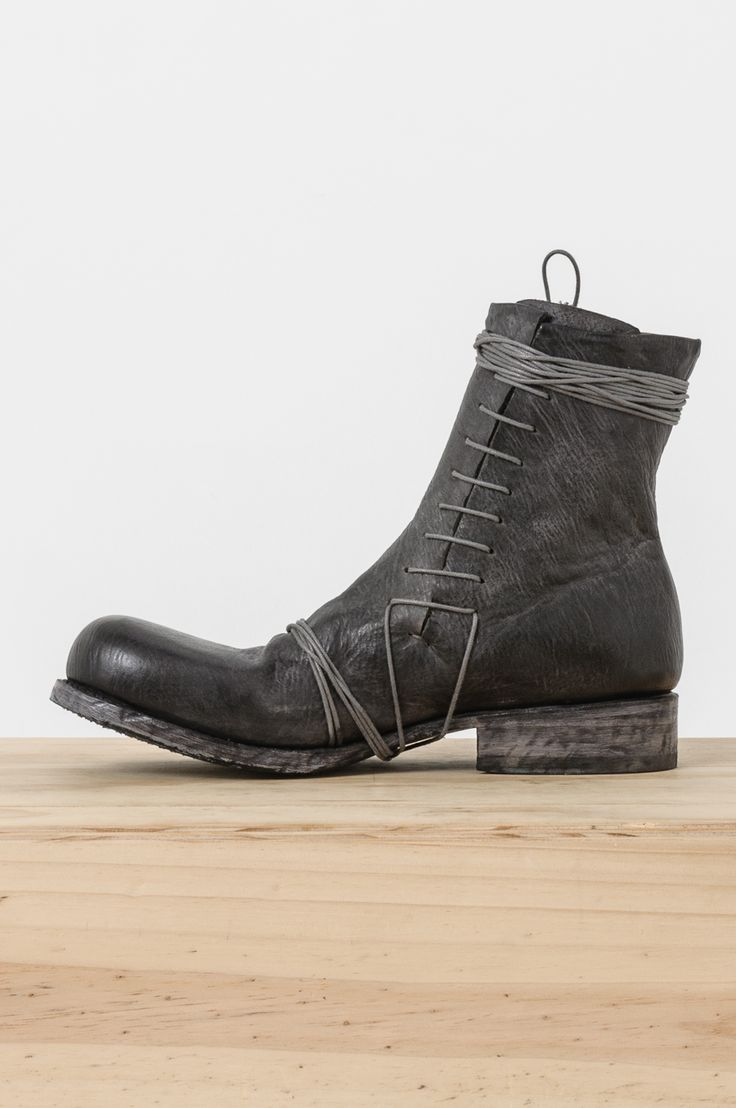 Obscur - side lace boot