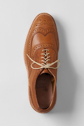 Sharp tan shoes.