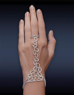 Cascata Hand Bracelet
