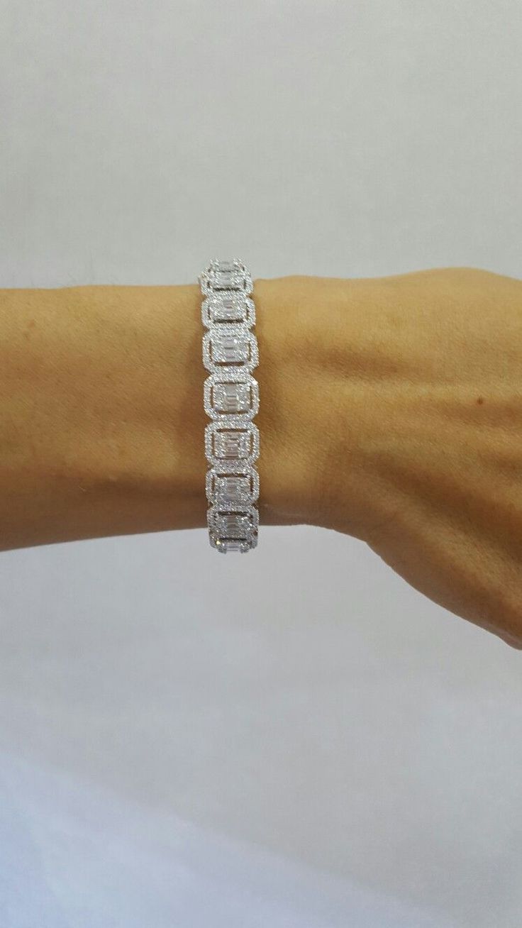 Illusions emerald diamonds bracelet